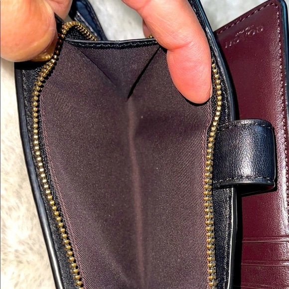 Coach Black Debossed  Leather Wallet - Picture 8 of 9